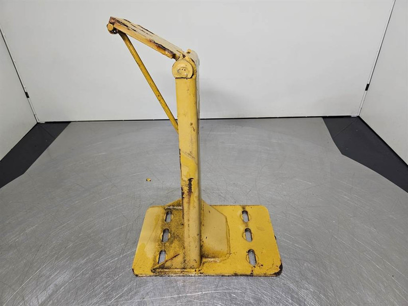 Cat 966H-300-5456-Fender bracket/Halter/Steun - Frame/ Châssis pour Engins de chantier: photos 4 Cat 966H-300-5456-Fender bracket/Halter/Steun - Frame/ Châssis pour Engins de chantier: photos 4
