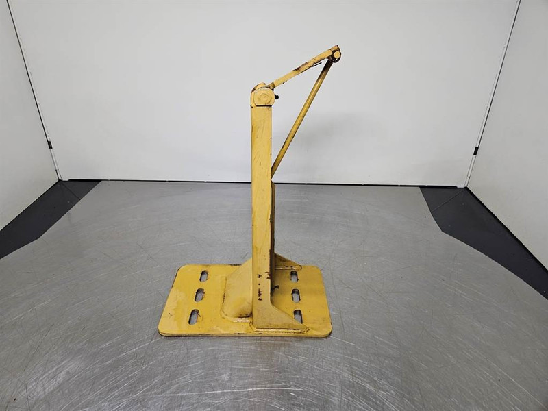 Cat 966H-300-5458-Fender bracket/Halter/Steun - Frame/ Châssis pour Engins de chantier: photos 1 Cat 966H-300-5458-Fender bracket/Halter/Steun - Frame/ Châssis pour Engins de chantier: photos 1