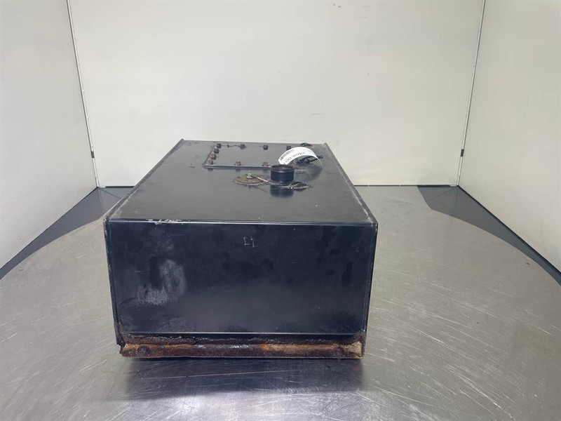 Cat TH62-142-4887-Fuel tank/Kraftstofftank - Frame/ Châssis pour Engins de chantier: photos 4 Cat TH62-142-4887-Fuel tank/Kraftstofftank - Frame/ Châssis pour Engins de chantier: photos 4