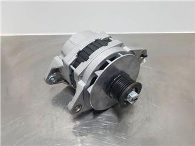 Cummins QSB5.9C-24V 70A-Alternator/Lichtmaschine/Dynamo - Moteur pour Engins de chantier: photos 1 Cummins QSB5.9C-24V 70A-Alternator/Lichtmaschine/Dynamo - Moteur pour Engins de chantier: photos 1