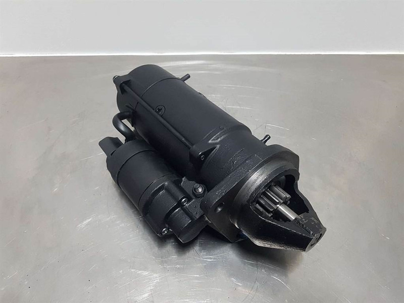 Deutz 1012/1013-24V 9T 4,0KW-Starter/Anlasser/Startmotor - Moteur pour Engins de chantier: photos 1 Deutz 1012/1013-24V 9T 4,0KW-Starter/Anlasser/Startmotor - Moteur pour Engins de chantier: photos 1