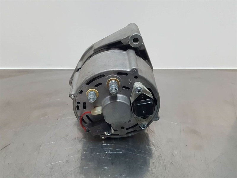 Deutz 28V 27A - Alternator/Lichtmaschine/Dynamo - Moteur pour Engins de chantier: photos 5 Deutz 28V 27A - Alternator/Lichtmaschine/Dynamo - Moteur pour Engins de chantier: photos 5