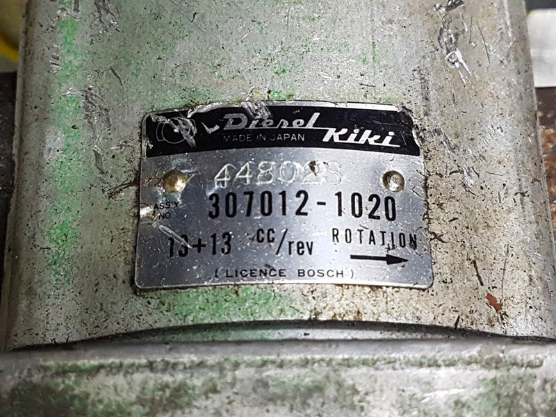 Diesel Kiki - Bosch - 307012-1020 - Gearpump/Zahnr - Hydraulique pour Engins de chantier: photos 4 Diesel Kiki - Bosch - 307012-1020 - Gearpump/Zahnr - Hydraulique pour Engins de chantier: photos 4