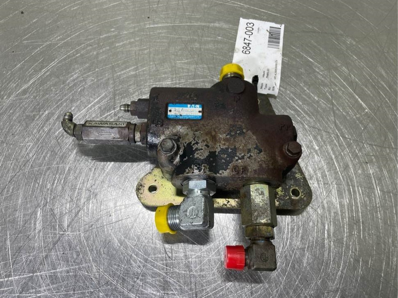 Hitachi ZW95LSD-Eaton 606-9207-002-Valve/Ventile/Ventiel - Hydraulique pour Engins de chantier: photos 1 Hitachi ZW95LSD-Eaton 606-9207-002-Valve/Ventile/Ventiel - Hydraulique pour Engins de chantier: photos 1