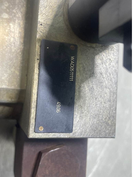 Hyundai HL757-7A-11LD-30700 / VAD0511111-Fan motor - Hydraulique pour Engins de chantier: photos 5 Hyundai HL757-7A-11LD-30700 / VAD0511111-Fan motor - Hydraulique pour Engins de chantier: photos 5