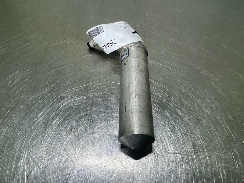 Hyundai HL757-7A-11N6-90060 / A4W00615 / ASRN60D-M5-Drier - Frame/ Châssis pour Engins de chantier: photos 2 Hyundai HL757-7A-11N6-90060 / A4W00615 / ASRN60D-M5-Drier - Frame/ Châssis pour Engins de chantier: photos 2