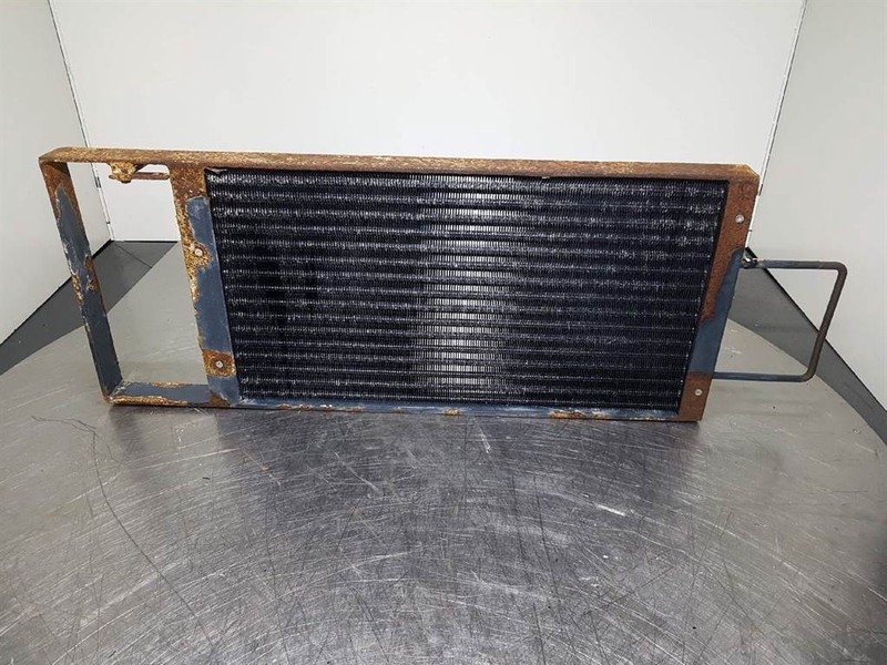 Hyundai HL760-9 - Airco condenser/Klimakondensator/Airco - Frame/ Châssis: photos 1 Hyundai HL760-9 - Airco condenser/Klimakondensator/Airco - Frame/ Châssis: photos 1