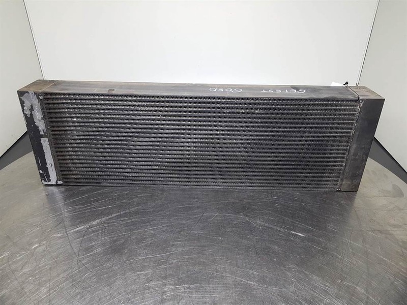 JCB 426E AGRI HT - Cooler/Kühler/Koeler - Moteur et pièces pour Engins de chantier: photos 3 JCB 426E AGRI HT - Cooler/Kühler/Koeler - Moteur et pièces pour Engins de chantier: photos 3