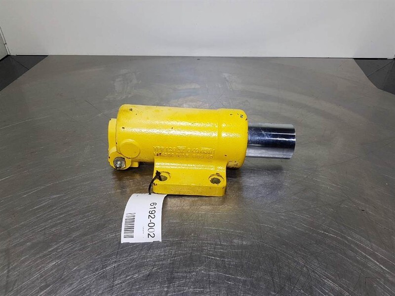 Komatsu PW95 - Support cylinder/Stuetzzylinder - Hydraulique: photos 1 Komatsu PW95 - Support cylinder/Stuetzzylinder - Hydraulique: photos 1