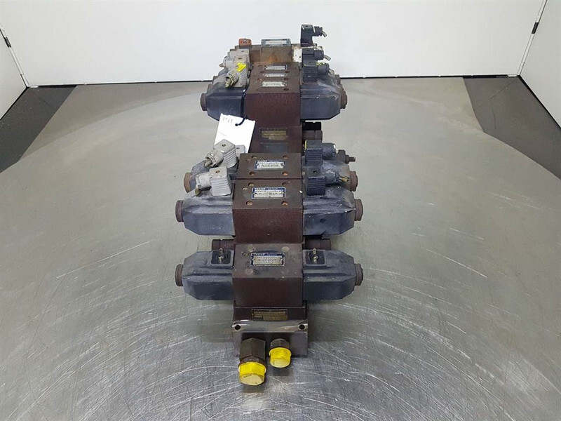 Kracht SA10-9-R1/2-R3/4-R - Valve/Ventile/Ventiel - Hydraulique pour Engins de chantier: photos 3 Kracht SA10-9-R1/2-R3/4-R - Valve/Ventile/Ventiel - Hydraulique pour Engins de chantier: photos 3
