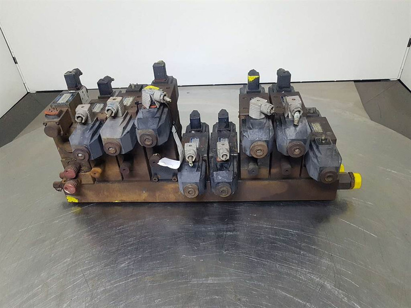 Kracht SA10-9-R1/2-R3/4-R - Valve/Ventile/Ventiel - Hydraulique pour Engins de chantier: photos 1 Kracht SA10-9-R1/2-R3/4-R - Valve/Ventile/Ventiel - Hydraulique pour Engins de chantier: photos 1