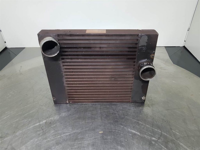 Kramer 880-AKG 0555.064.1800-Cooler/Kühler/Koeler - Moteur et pièces pour Engins de chantier: photos 1 Kramer 880-AKG 0555.064.1800-Cooler/Kühler/Koeler - Moteur et pièces pour Engins de chantier: photos 1