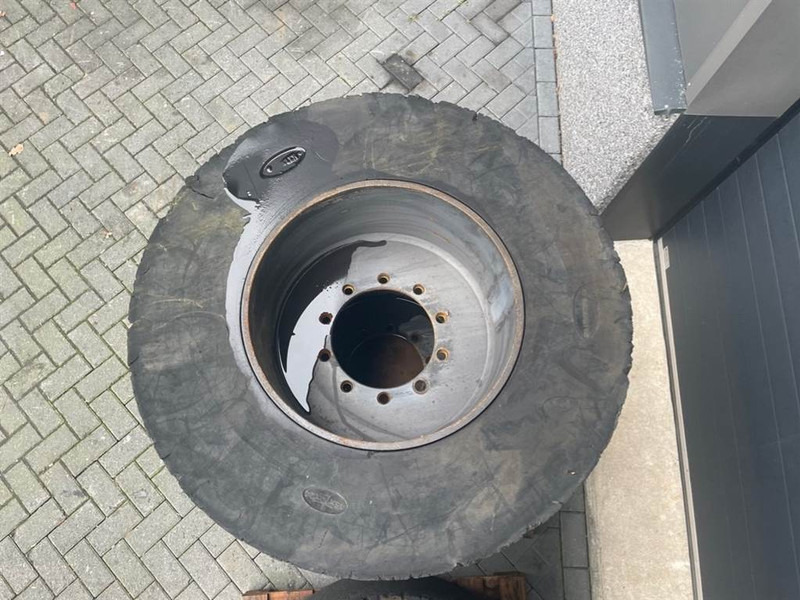 Liebherr LH40M-Trelleborg Brawler 45x10x24-Tire/Reifen/Band - Pneus et jantes pour Engins de chantier: photos 3 Liebherr LH40M-Trelleborg Brawler 45x10x24-Tire/Reifen/Band - Pneus et jantes pour Engins de chantier: photos 3
