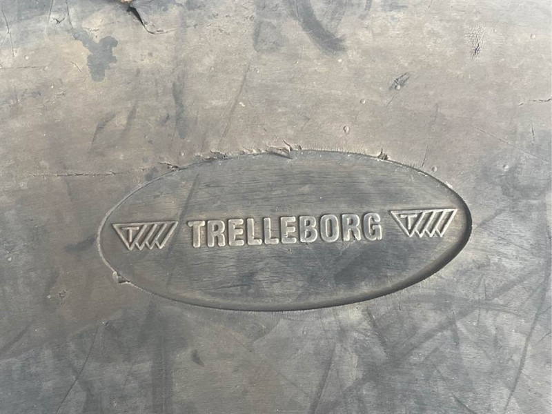 Liebherr LH40M-Trelleborg Brawler 45x10x24-Tire/Reifen/Band - Pneus et jantes pour Engins de chantier: photos 4 Liebherr LH40M-Trelleborg Brawler 45x10x24-Tire/Reifen/Band - Pneus et jantes pour Engins de chantier: photos 4