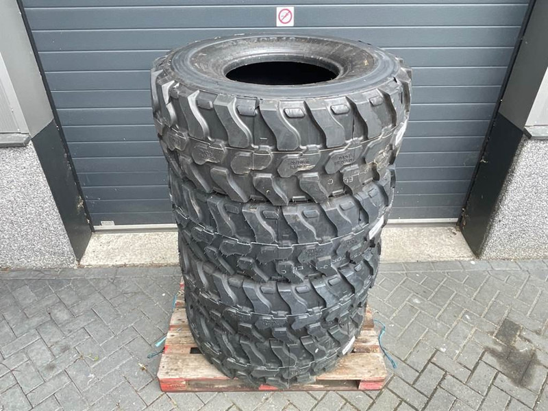 Magna 405/70R18-Tire/Reifen/Band - Pneus et jantes pour Engins de chantier: photos 2 Magna 405/70R18-Tire/Reifen/Band - Pneus et jantes pour Engins de chantier: photos 2