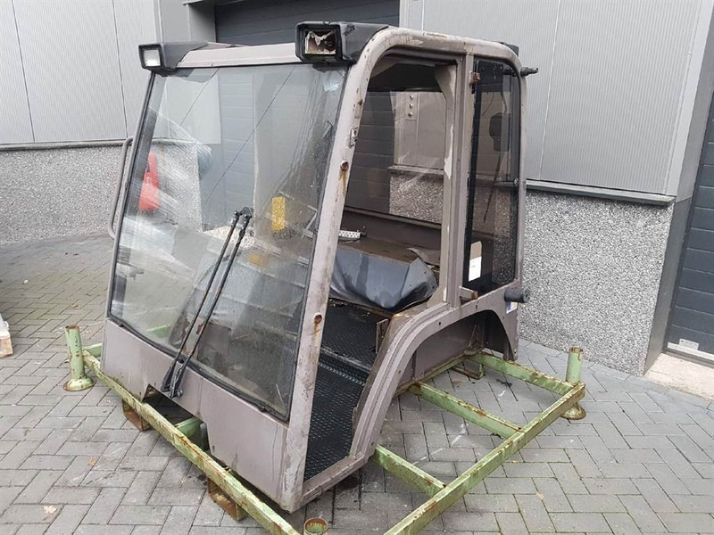 Manitou MLA627 - Cabin/Kabine/Cabine - Cabine et intérieur pour Engins de chantier: photos 3 Manitou MLA627 - Cabin/Kabine/Cabine - Cabine et intérieur pour Engins de chantier: photos 3