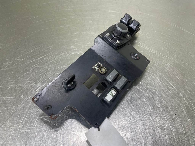 Mecalac 12MTX-3834673/3833717-Dashboard/Console/Konsole - Cabine et intérieur pour Engins de chantier: photos 3 Mecalac 12MTX-3834673/3833717-Dashboard/Console/Konsole - Cabine et intérieur pour Engins de chantier: photos 3