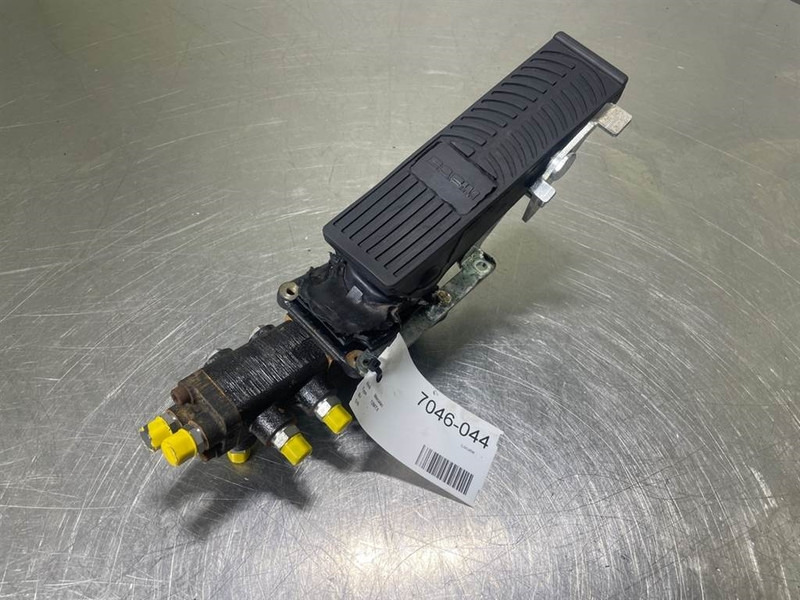 Mecalac 12MTX-5360657-Brake valve/Bremsventile/Remventiel - Hydraulique pour Engins de chantier: photos 3 Mecalac 12MTX-5360657-Brake valve/Bremsventile/Remventiel - Hydraulique pour Engins de chantier: photos 3