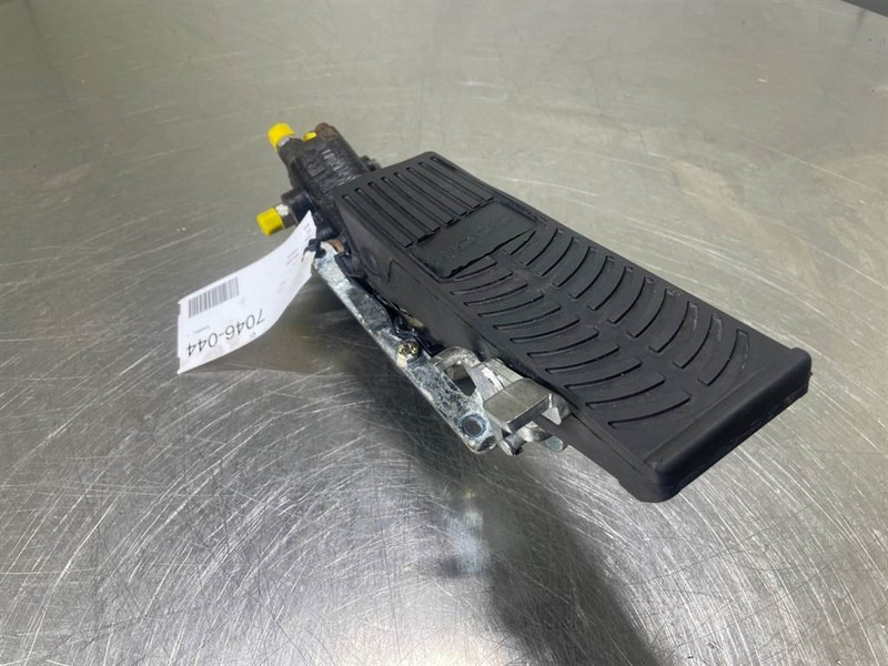 Mecalac 12MTX-5360657-Brake valve/Bremsventile/Remventiel - Hydraulique pour Engins de chantier: photos 5 Mecalac 12MTX-5360657-Brake valve/Bremsventile/Remventiel - Hydraulique pour Engins de chantier: photos 5