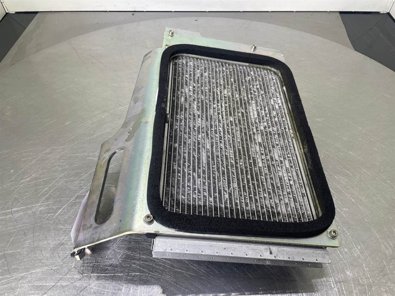 Mecalac 12MTX-5370437-Airco condenser/Klimakondensator - Frame/ Châssis pour Engins de chantier: photos 4 Mecalac 12MTX-5370437-Airco condenser/Klimakondensator - Frame/ Châssis pour Engins de chantier: photos 4