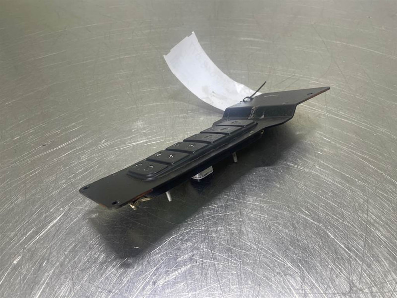 Mecalac 12MTX-6160071-Control cluster/Auftragstastatur - Cabine et intérieur pour Engins de chantier: photos 3 Mecalac 12MTX-6160071-Control cluster/Auftragstastatur - Cabine et intérieur pour Engins de chantier: photos 3