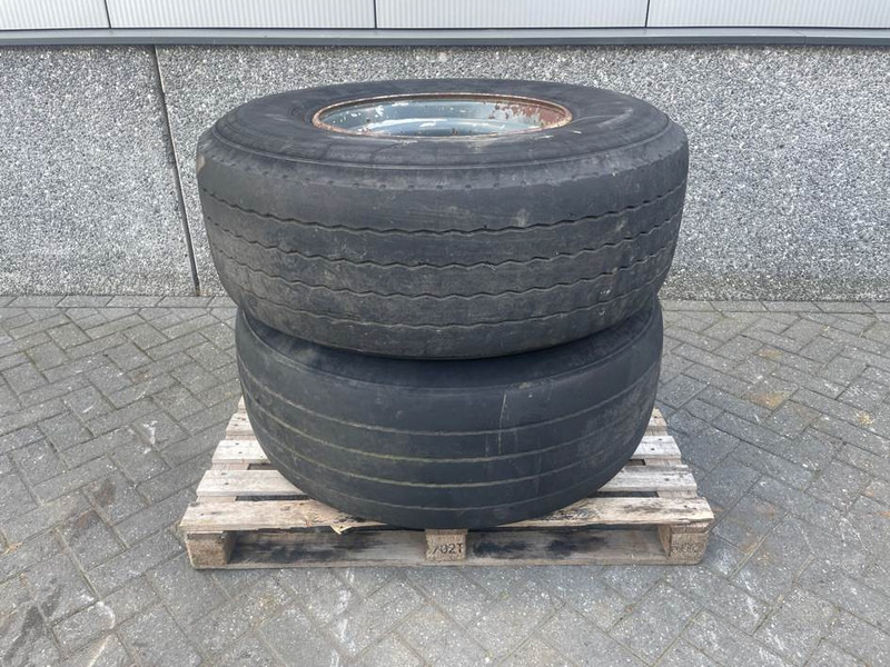 Michelin 425/65R22.5-Tire/Reifen/Band - Pneus et jantes pour Engins de chantier: photos 1 Michelin 425/65R22.5-Tire/Reifen/Band - Pneus et jantes pour Engins de chantier: photos 1