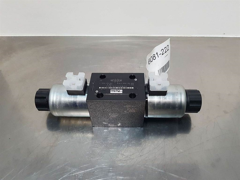 Parker D3W002CNJW42 - Valve/Ventile/Ventiel - Hydraulique pour Engins de chantier: photos 1 Parker D3W002CNJW42 - Valve/Ventile/Ventiel - Hydraulique pour Engins de chantier: photos 1