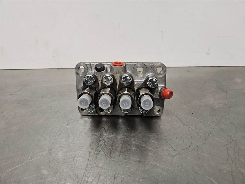 Perkins 700 - Fuel pump/Kraftstoffpumpe/Brandstofpomp - Moteur pour Engins de chantier: photos 3 Perkins 700 - Fuel pump/Kraftstoffpumpe/Brandstofpomp - Moteur pour Engins de chantier: photos 3