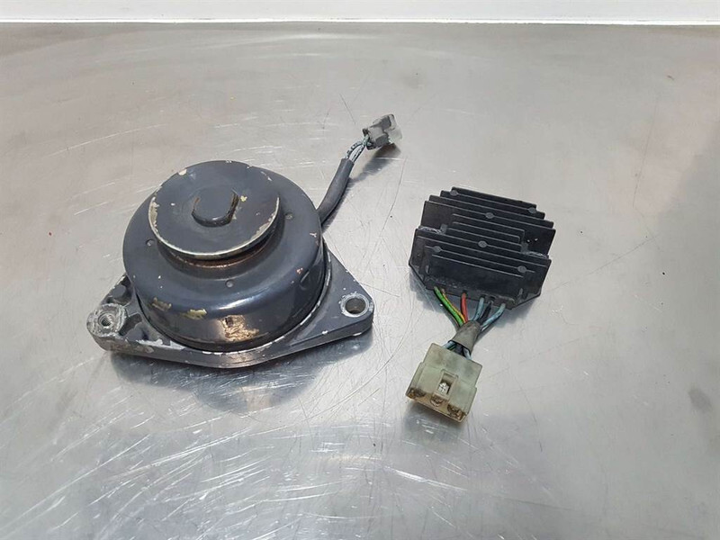 Perkins GP9150-12V 20A-Alternator/Lichtmaschine/Dynamo - Moteur pour Engins de chantier: photos 5 Perkins GP9150-12V 20A-Alternator/Lichtmaschine/Dynamo - Moteur pour Engins de chantier: photos 5