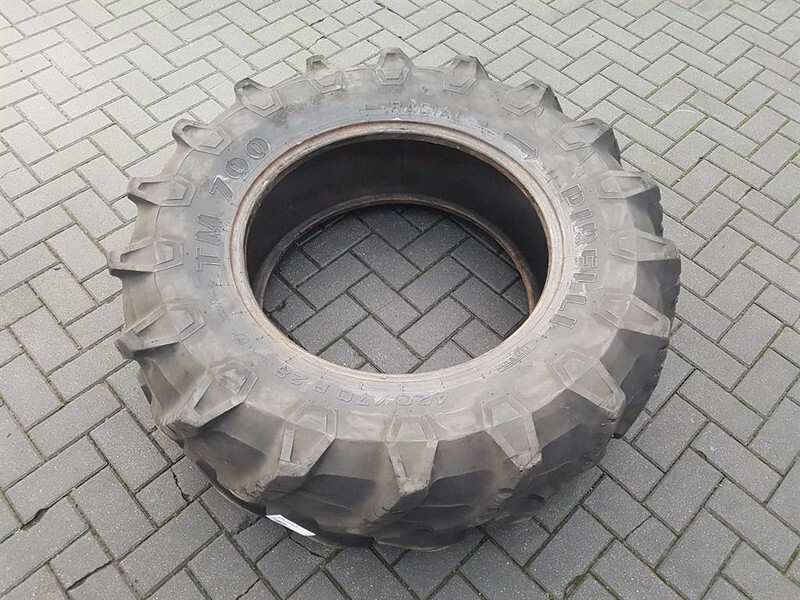 Pirelli 420/70R28-Tire/Reifen/Band - Pneus et jantes pour Engins de chantier: photos 2 Pirelli 420/70R28-Tire/Reifen/Band - Pneus et jantes pour Engins de chantier: photos 2