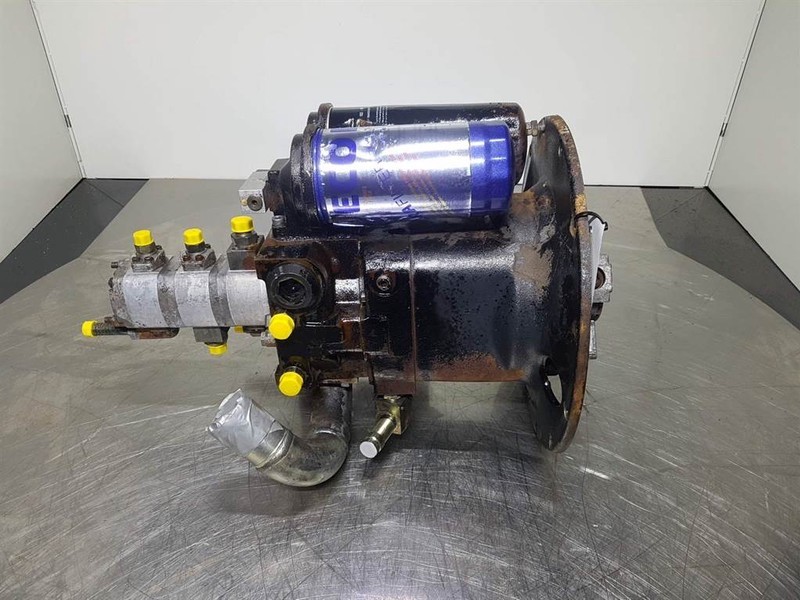 Poclain Hydraulics 80219300-Load sensing pump - Hydraulique: photos 1 Poclain Hydraulics 80219300-Load sensing pump - Hydraulique: photos 1