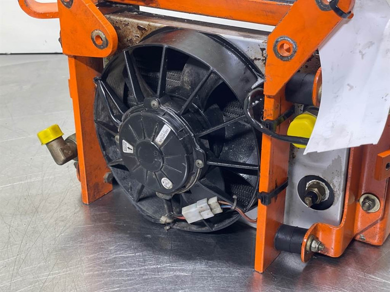 Schaeff - Cooler/Kühler/Koeler - Moteur pour Engins de chantier: photos 5 Schaeff - Cooler/Kühler/Koeler - Moteur pour Engins de chantier: photos 5