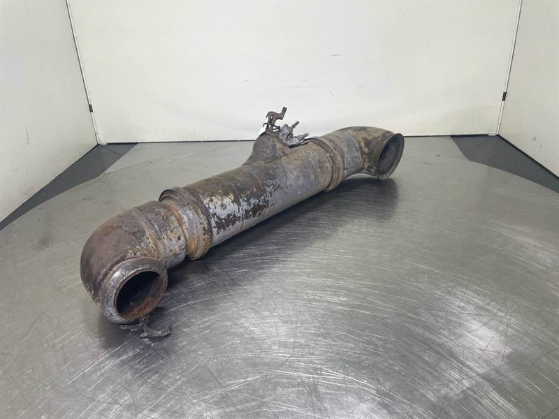 Sennebogen 835E - Exhaust pipe/Auspuff/Uitlaat - Moteur pour Engins de chantier: photos 2 Sennebogen 835E - Exhaust pipe/Auspuff/Uitlaat - Moteur pour Engins de chantier: photos 2