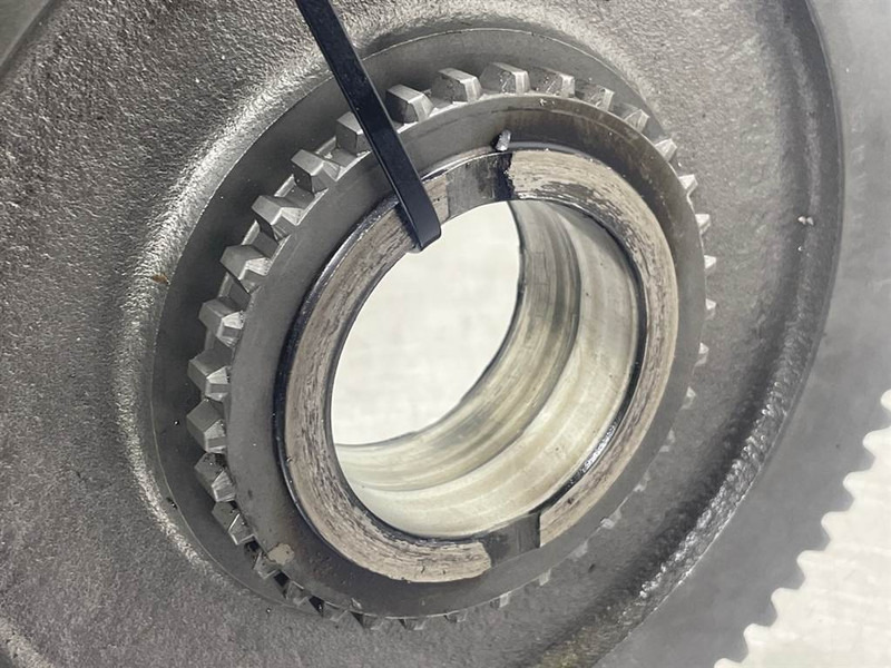 Spicer Dana 357/112/463- 3571410712 - Gear/Zahnrad/Tandwi - Boîte de vitesse pour Engins de chantier: photos 3 Spicer Dana 357/112/463- 3571410712 - Gear/Zahnrad/Tandwi - Boîte de vitesse pour Engins de chantier: photos 3