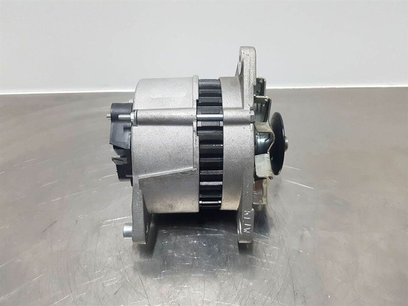 Terex Schaeff SKL843-14V 65A-Alternator/Lichtmaschine/Dynamo - Moteur pour Engins de chantier: photos 3 Terex Schaeff SKL843-14V 65A-Alternator/Lichtmaschine/Dynamo - Moteur pour Engins de chantier: photos 3