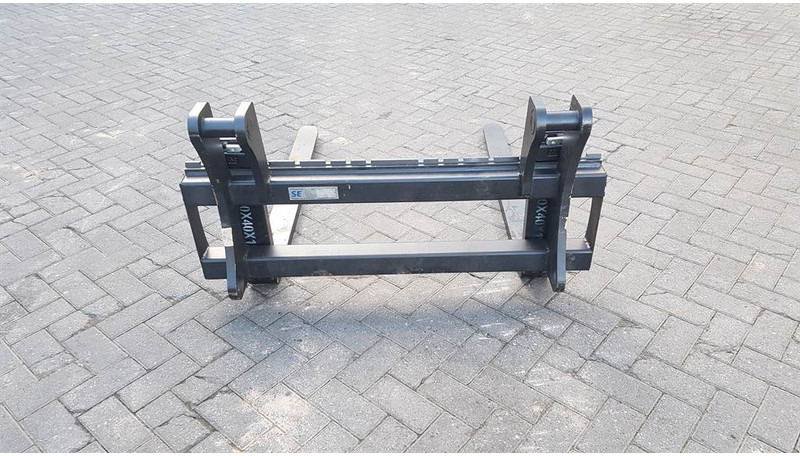Terex Schaeff TL/SKL/SKS-Yanmar V-2,5T-Forks/Palletgabeln - Fourches pour Engins de chantier: photos 3 Terex Schaeff TL/SKL/SKS-Yanmar V-2,5T-Forks/Palletgabeln - Fourches pour Engins de chantier: photos 3