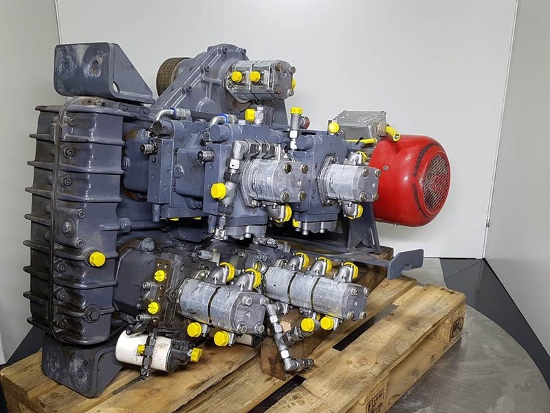 Vögele SUPER 1600/1603/1800/1803- 2031320 -Transmission - Boîte de vitesse et pièces pour Engins de chantier: photos 1 Vögele SUPER 1600/1603/1800/1803- 2031320 -Transmission - Boîte de vitesse et pièces pour Engins de chantier: photos 1