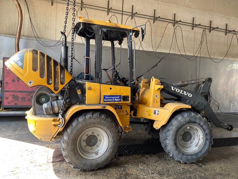 Volvo L 30 B-Z / SX (For parts) - Chargeuse sur pneus: photos 1 Volvo L 30 B-Z / SX (For parts) - Chargeuse sur pneus: photos 1