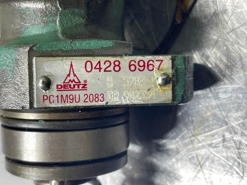 Volvo L30B-Deutz TD2011L04I-04286967-Fuel injection pump - Moteur pour Engins de chantier: photos 4 Volvo L30B-Deutz TD2011L04I-04286967-Fuel injection pump - Moteur pour Engins de chantier: photos 4