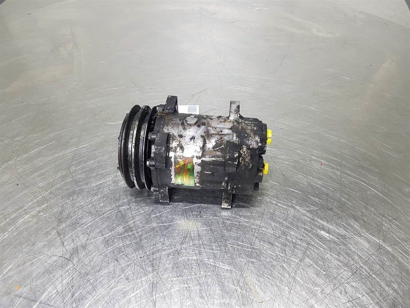 Volvo -Sanden SD7H15-Compressor/Kompressor/Aircopomp - Compresseur de climatisation pour Engins de chantier: photos 2 Volvo -Sanden SD7H15-Compressor/Kompressor/Aircopomp - Compresseur de climatisation pour Engins de chantier: photos 2