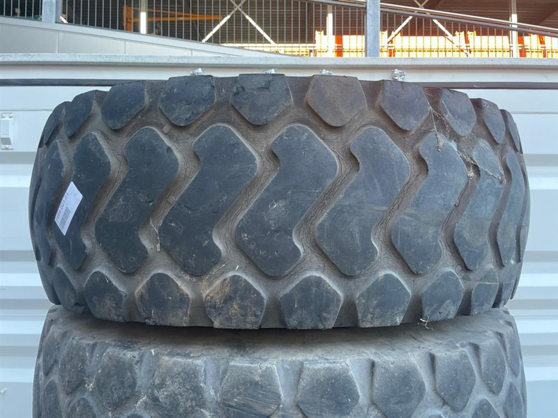 Werklust WG18B-Michelin 20.5R25-Tire/Reifen/Band - Pneus et jantes pour Engins de chantier: photos 2 Werklust WG18B-Michelin 20.5R25-Tire/Reifen/Band - Pneus et jantes pour Engins de chantier: photos 2