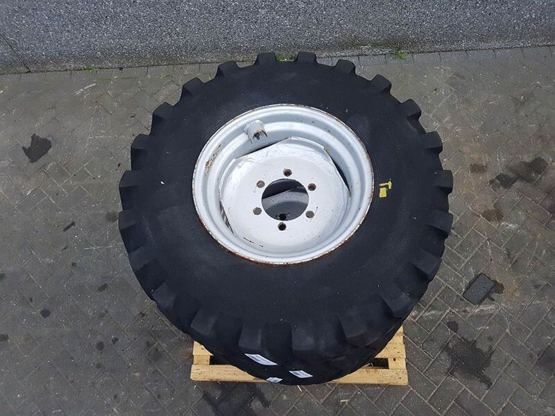Zettelmeyer Mitas 14.5-20-Tire/Reifen/Band - Pneus et jantes pour Engins de chantier: photos 4 Zettelmeyer Mitas 14.5-20-Tire/Reifen/Band - Pneus et jantes pour Engins de chantier: photos 4