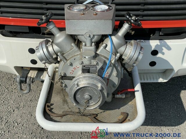 Mercedes-Benz 814 D Metz Feuerwehr inkl Löschpumpe 9 Sitzer - Fourgon, Utilitaire double cabine: photos 3 Mercedes-Benz 814 D Metz Feuerwehr inkl Löschpumpe 9 Sitzer - Fourgon, Utilitaire double cabine: photos 3
