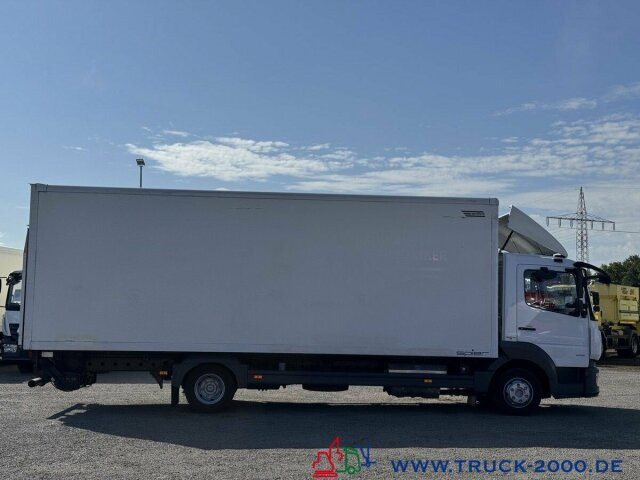 Mercedes-Benz Atego 818 Lang Koffer Ladebordwand BÄR 1.000kg - Fourgon: photos 3 Mercedes-Benz Atego 818 Lang Koffer Ladebordwand BÄR 1.000kg - Fourgon: photos 3