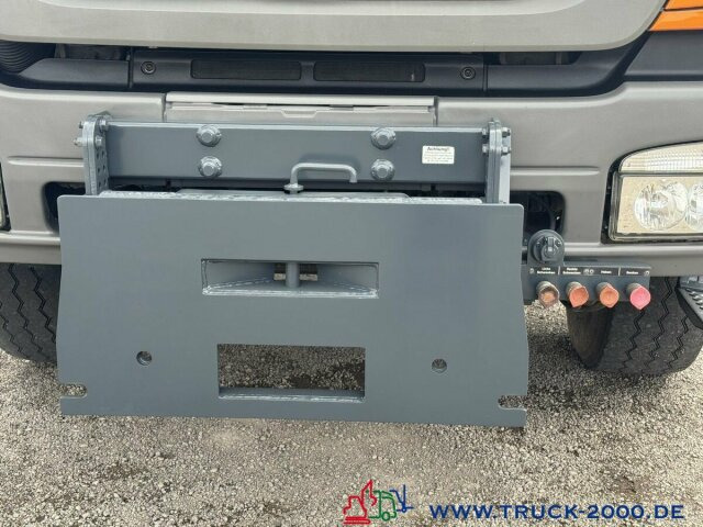 Mercedes-Benz Axor 2133 4x4 Kipper Kran Winterdienstausstat. - Camion benne, Camion grue: photos 2 Mercedes-Benz Axor 2133 4x4 Kipper Kran Winterdienstausstat. - Camion benne, Camion grue: photos 2