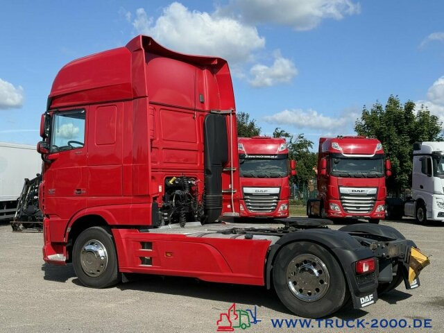 DAF XF 460 FT Super Space Cab 2 Betten + Kühlschrank - Tracteur routier: photos 2 DAF XF 460 FT Super Space Cab 2 Betten + Kühlschrank - Tracteur routier: photos 2