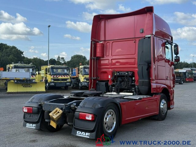 DAF XF 460 FT Super Space Cab 2 Betten + Kühlschrank - Tracteur routier: photos 4 DAF XF 460 FT Super Space Cab 2 Betten + Kühlschrank - Tracteur routier: photos 4
