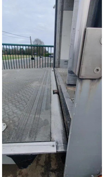 Dhollandia Laadklep / Achtersluitklep 2000 kg MBB / Palfinger / B.A.R. Cargolift - Hayon élévateur: photos 3 Dhollandia Laadklep / Achtersluitklep 2000 kg MBB / Palfinger / B.A.R. Cargolift - Hayon élévateur: photos 3