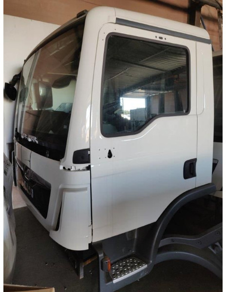 MAN Cabine TGL Euro6 - Cabine et intérieur pour Camion: photos 1 MAN Cabine TGL Euro6 - Cabine et intérieur pour Camion: photos 1