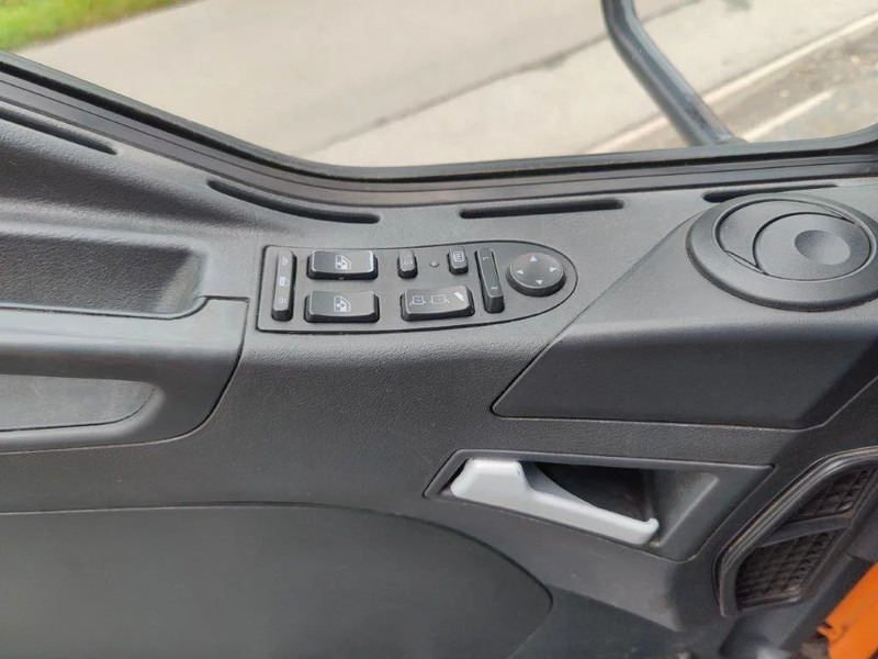 Benne à ordures ménagères MAN TGA 26.320 6x2 garbage truck ZOELLER: photos 13 Benne à ordures ménagères MAN TGA 26.320 6x2 garbage truck ZOELLER: photos 13